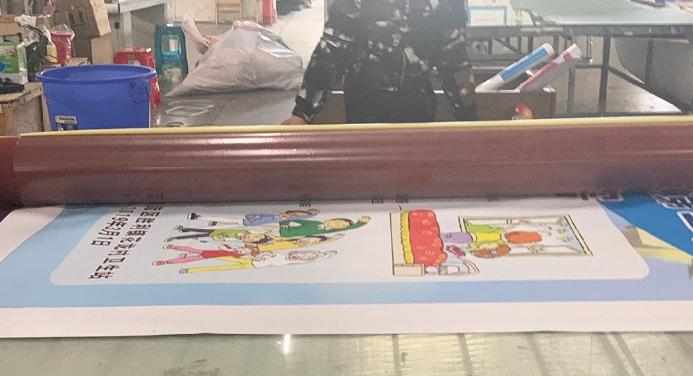 覆膜是什么_廣告畫面覆膜作用如何覆膜？